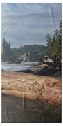 Driftwood on a Pebbled Beach Bath Towel