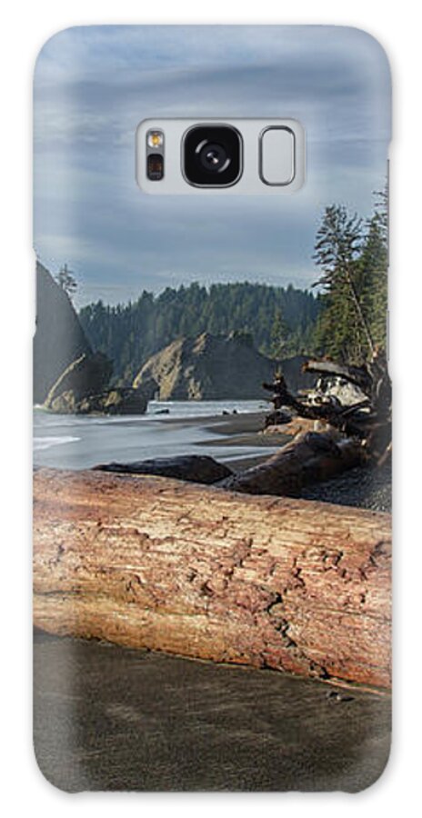 Driftwood on a Pebbled Beach Galaxy Case