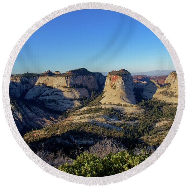 Majestic National Park Canyon Views Round Beach Towel