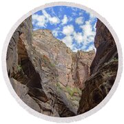 Majestic Canyon Sky View In The Narrows Round Beach Towel