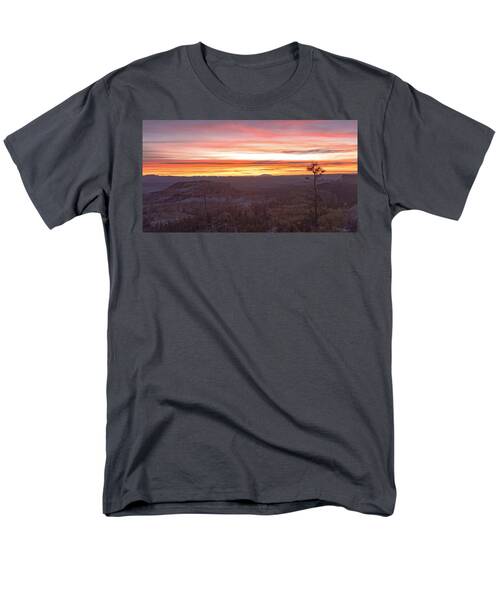 Serene Mountain Sunrise In Bryce Canyon National Park Men's T-Shirt  (Regular Fit)