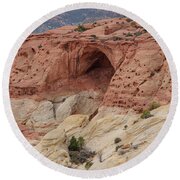 Natural Arch In Desert Landscape Round Beach Towel