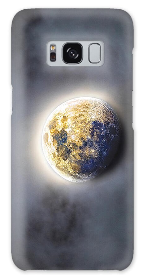 Celestial Moon In Ethereal Glow Galaxy Case