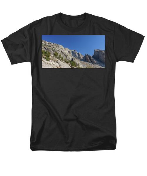 Majestic Mountain Peaks Under Blue Sky Men's T-Shirt  (Regular Fit)