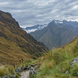 Trail Through Majestic Mountain Landscape to Dead Woman's Pass