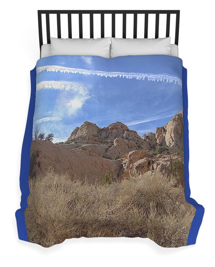 Desert Cliffs In Capitol Reef National Park Duvet Cover