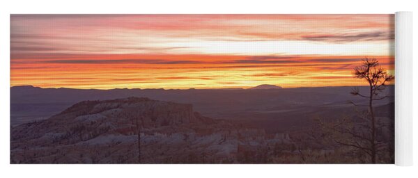 Serene Mountain Sunrise In Bryce Canyon National Park Yoga Mat